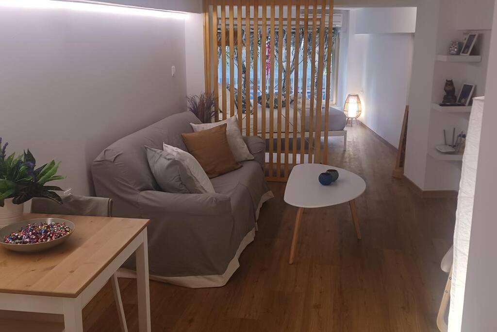 The Owl Nest Modern And Cozy Place In The Historical Center Atina Dış mekan fotoğraf